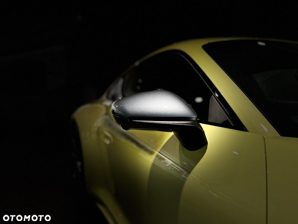 Porsche 911 - 22
