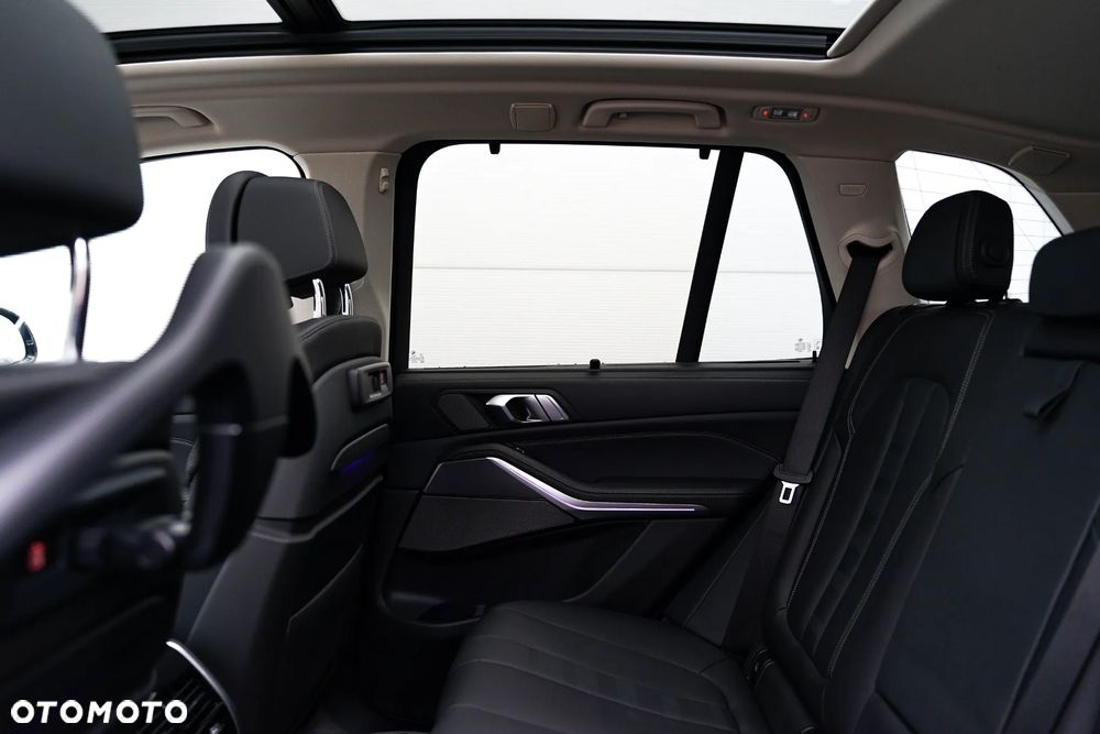 BMW X5 xDrive30d sport - 38