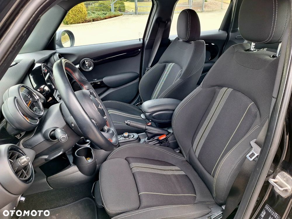 MINI Cooper 60 Years Chili - 16