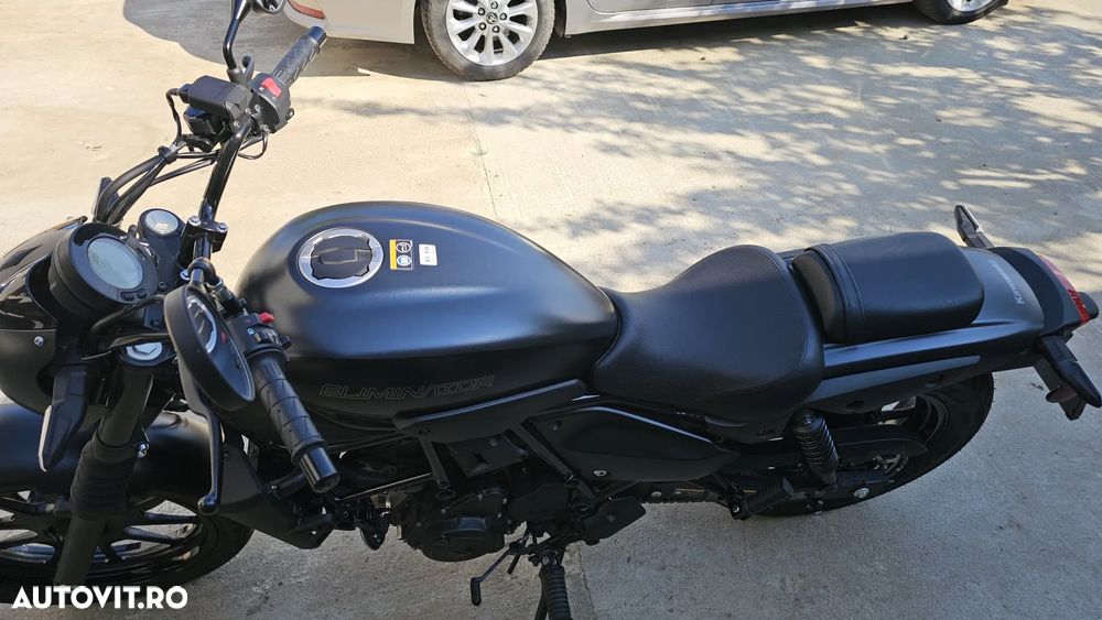 Kawasaki Eliminator 500 SE - 9