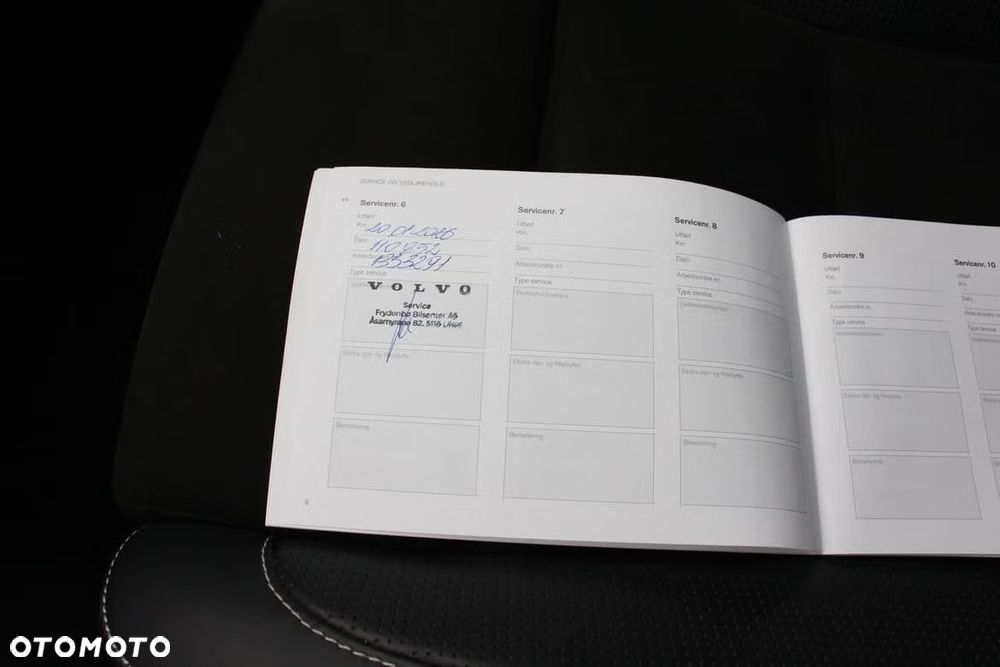 Volvo XC 40 D4 AWD Geartronic R-Design - 33