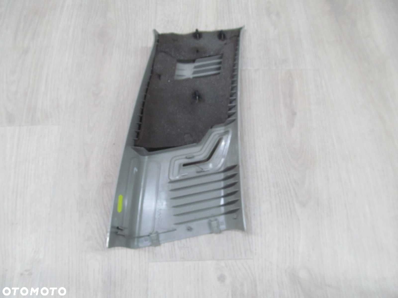 VOLVO XC90 POSZYCIE OSLONA SLUPKA TYL PRAWA 02-14 - 4