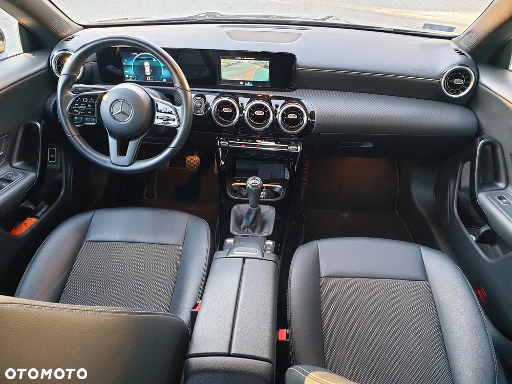 Mercedes-Benz CLA 180 d - 9