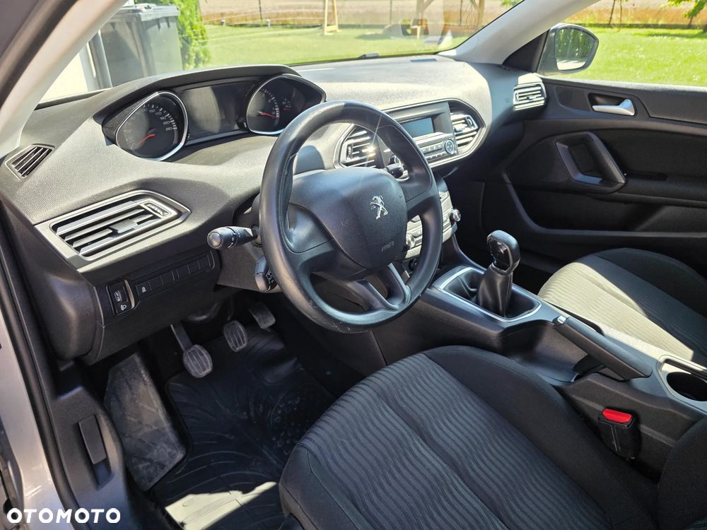 Peugeot 308 1.2 VTi/PureTech Active - 25