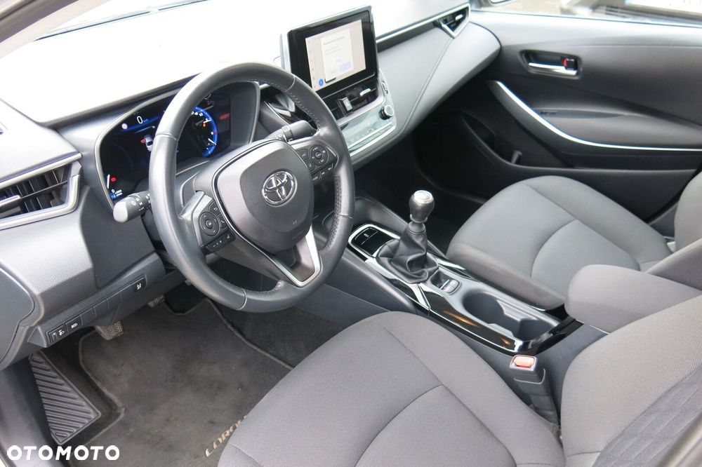 Toyota Corolla - 13