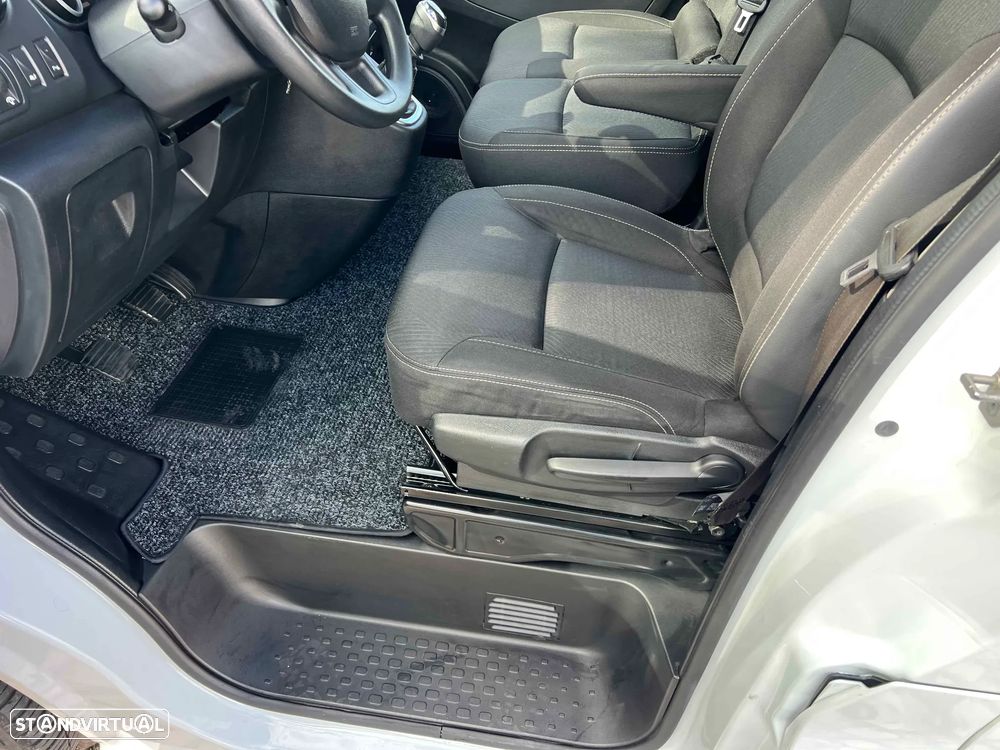 Renault Trafic L2H1 2.0 dci grand confort - 10