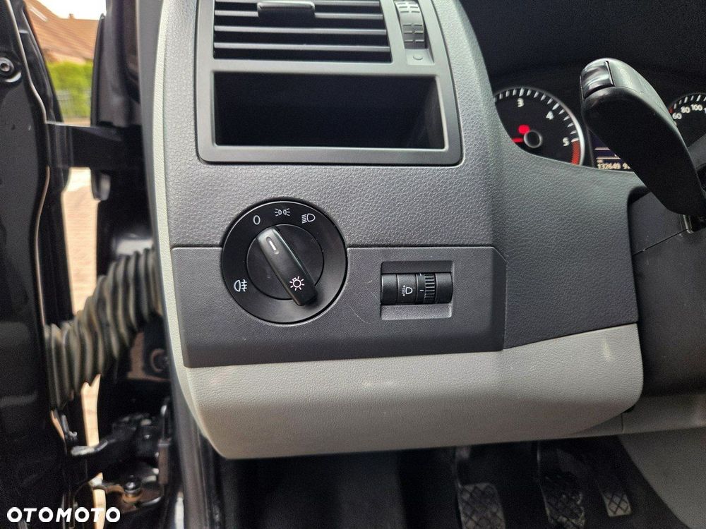 Volkswagen Transporter - 12