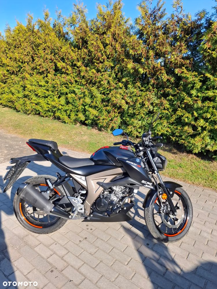 Suzuki GSX - 7