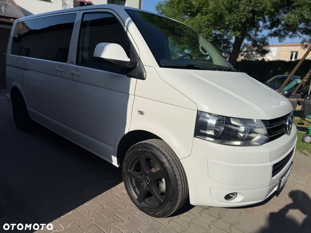 Volkswagen Multivan - 10