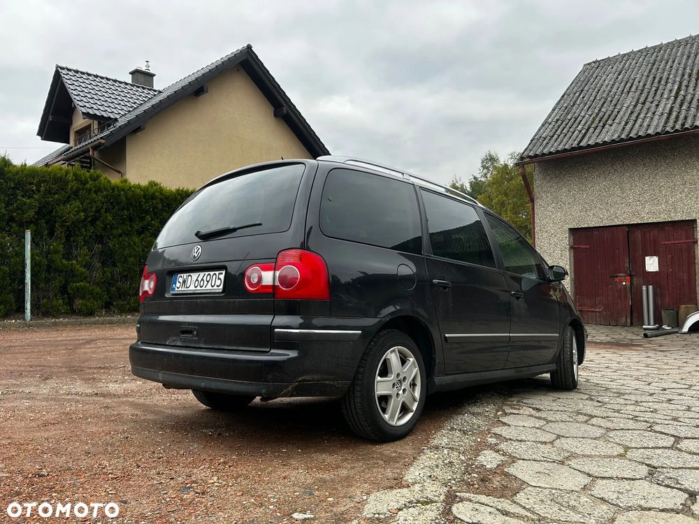 Volkswagen Sharan 1.9 TDI Highline - 5
