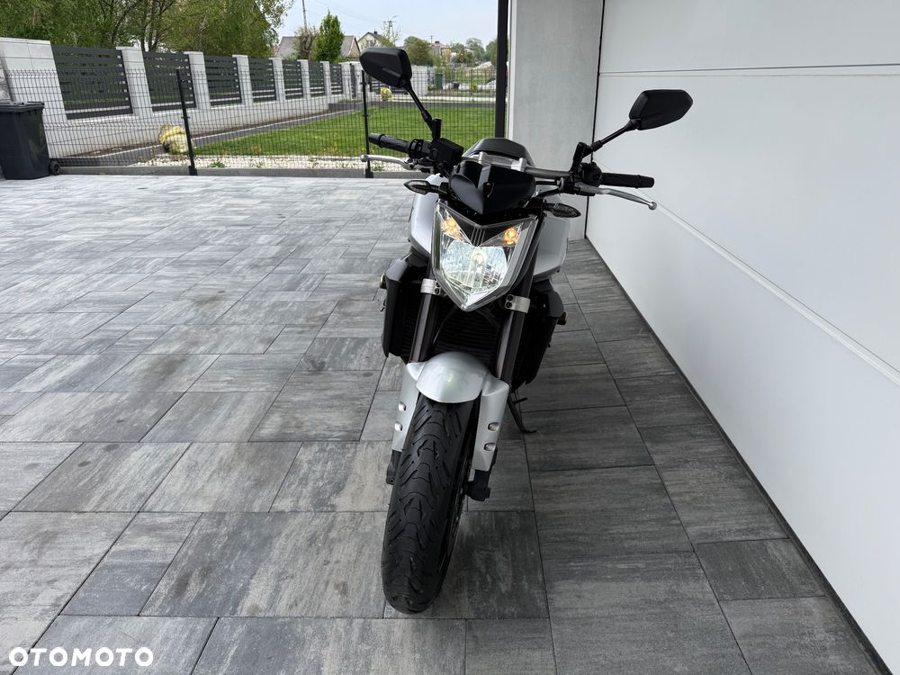 Yamaha FZ - 14