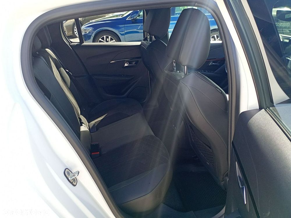 Peugeot 208 1.2 PureTech GT S&S EAT8 - 31