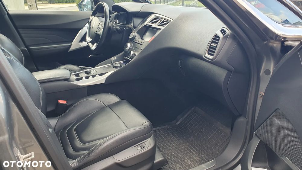 Citroën DS5 Hybrid4 Business Class - 8