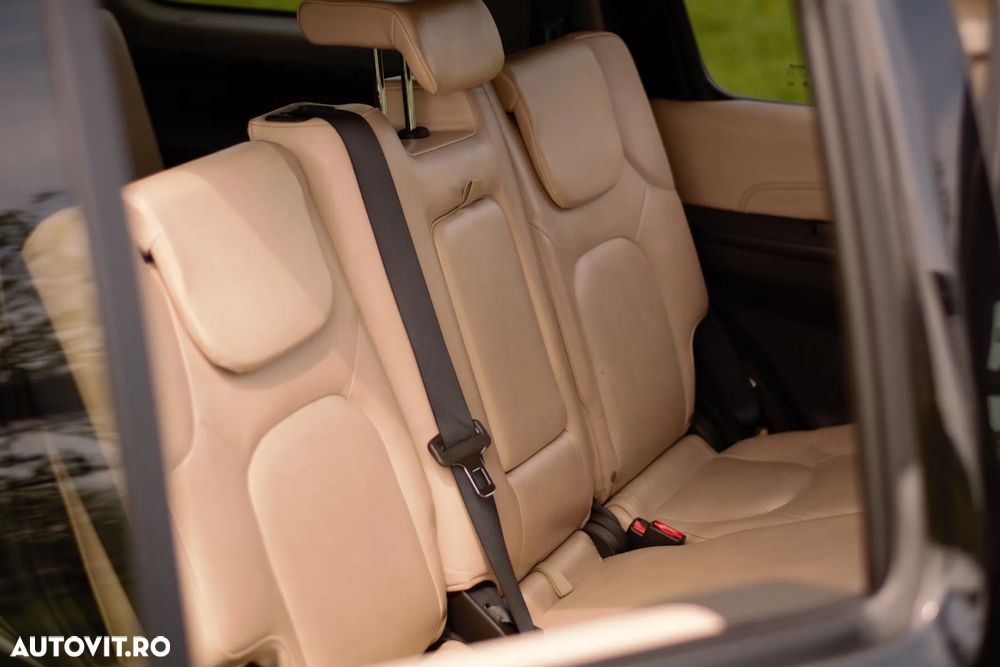 Nissan Pathfinder - 12