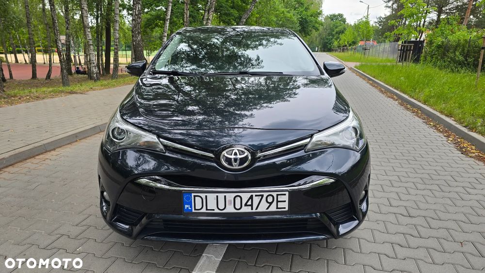 Toyota Avensis 1.8 Premium - 2