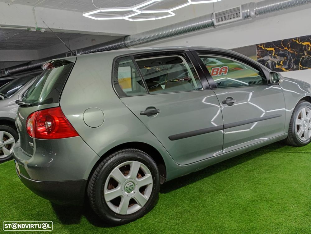 VW Golf 1.9 TDi 6V Confortline - 41