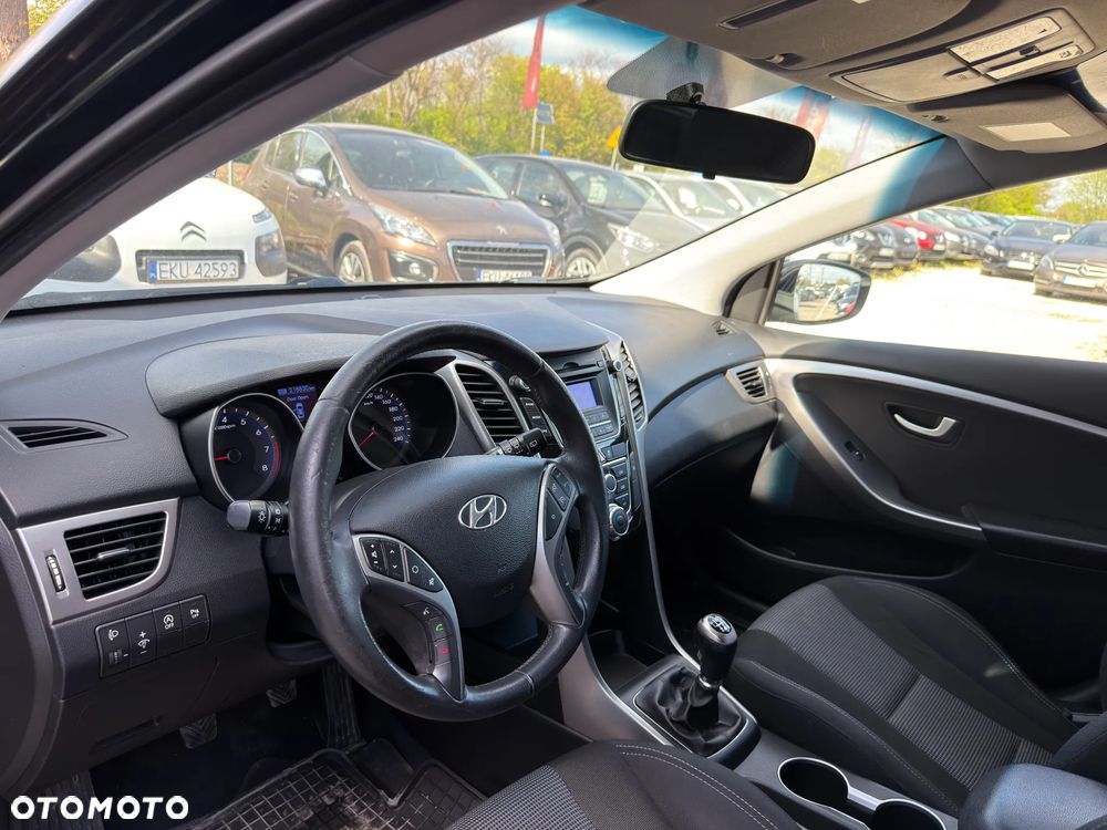 Hyundai i30 1.6 Trend - 21