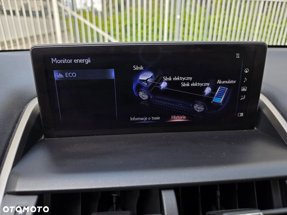 Lexus NX 300h Prestige AWD - 17