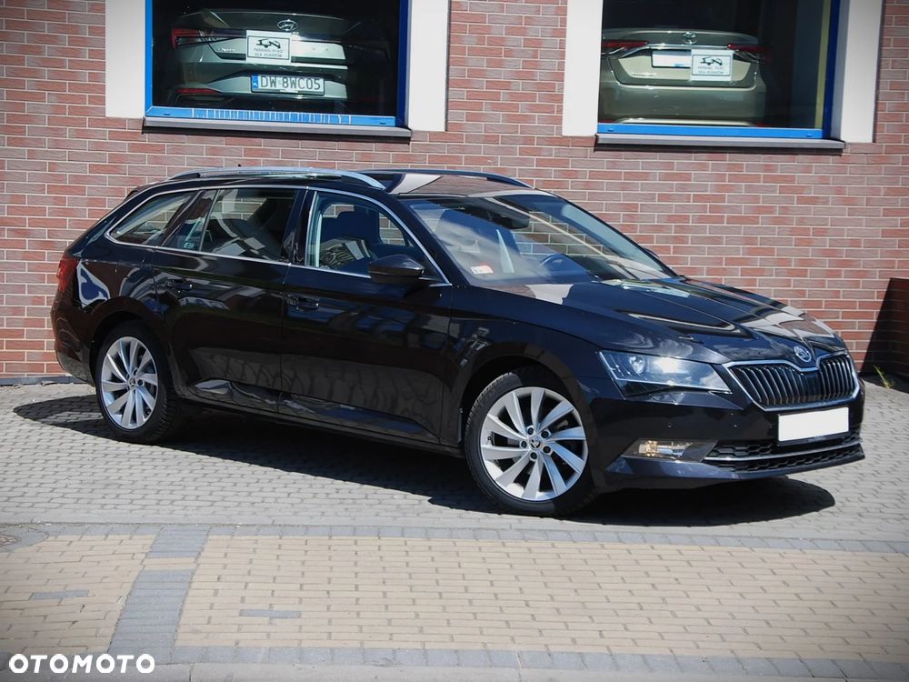Skoda Superb 1.5 TSI Style DSG - 4