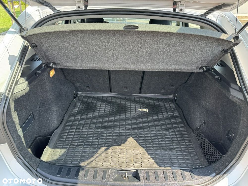 BMW X1 sDrive18d Sport Line - 25