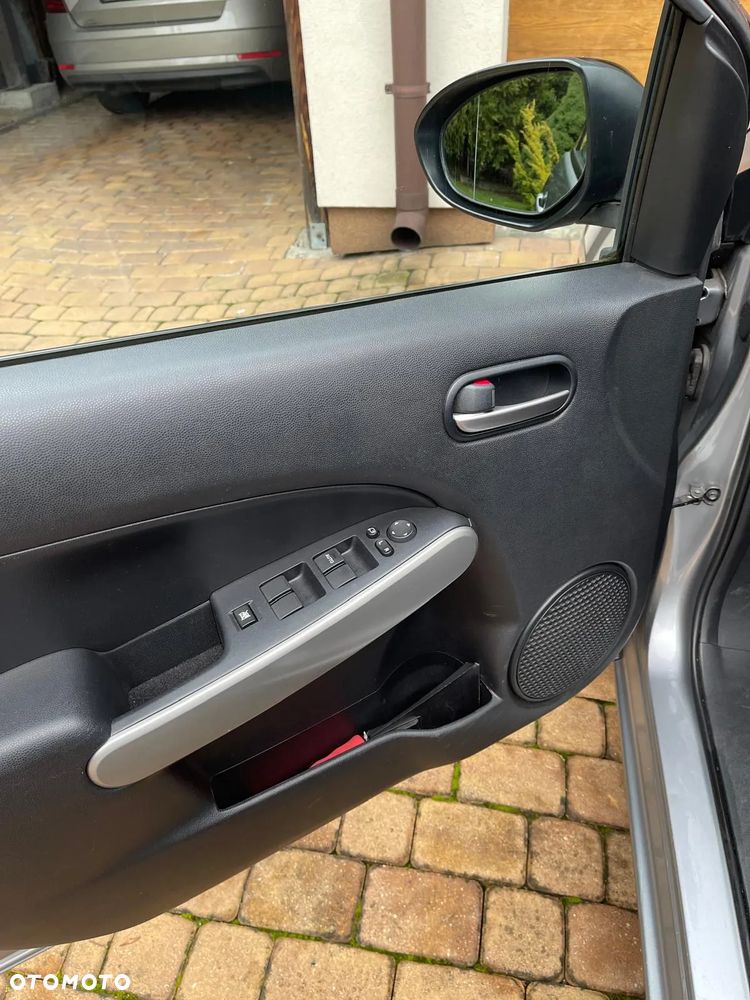 Mazda 2 1.3 Navi + - 3