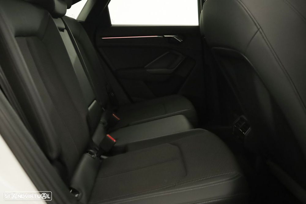 Audi Q3 Sportback 45 TFSIe S line S tronic - 23