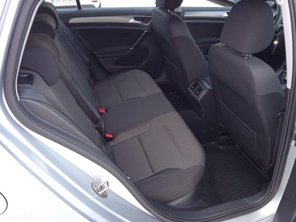 Volkswagen Golf 1.2 TSI BMT Comfortline - 14