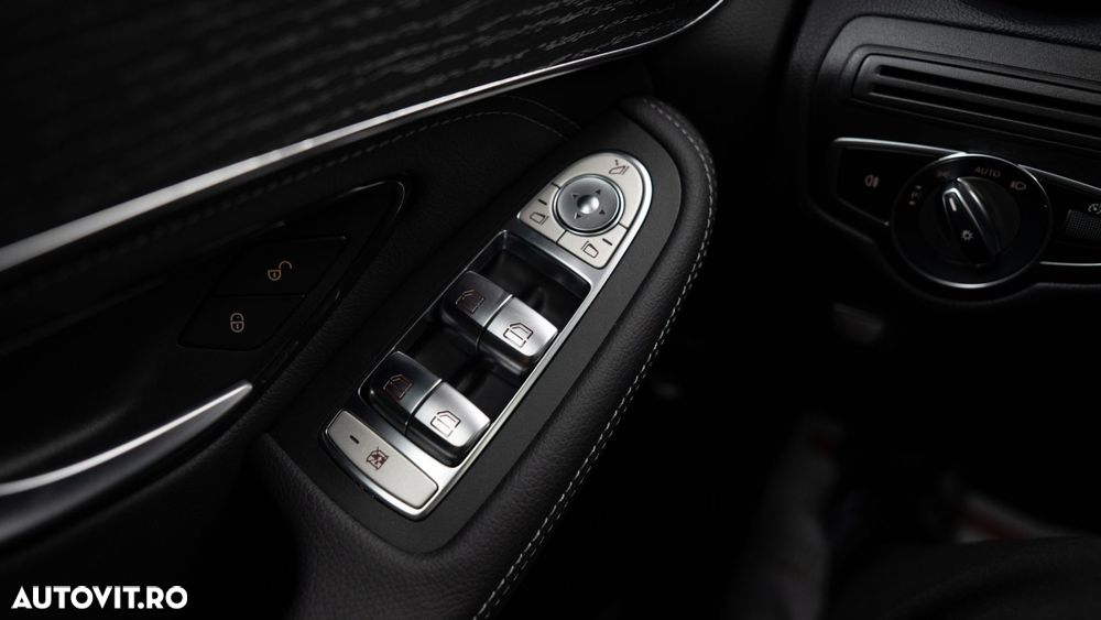 Mercedes-Benz GLC Coupe 300 de 4Matic 9G-TRONIC - 19