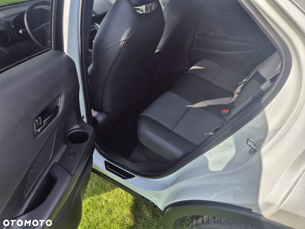Toyota C-HR 1.8 Hybrid Black&White - 26