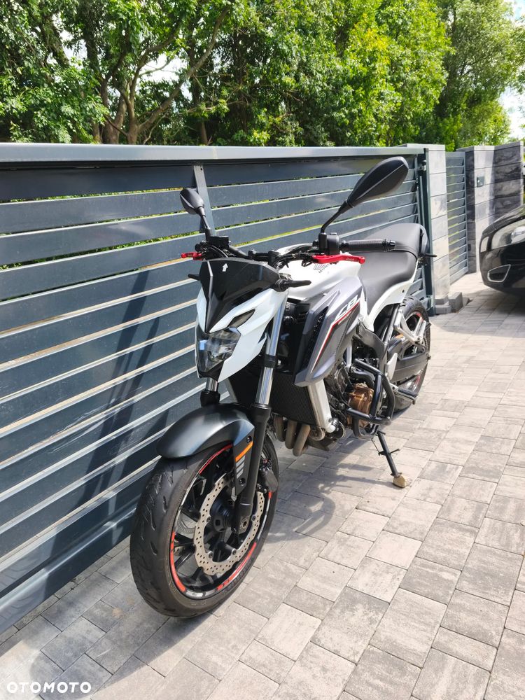Honda CB - 8