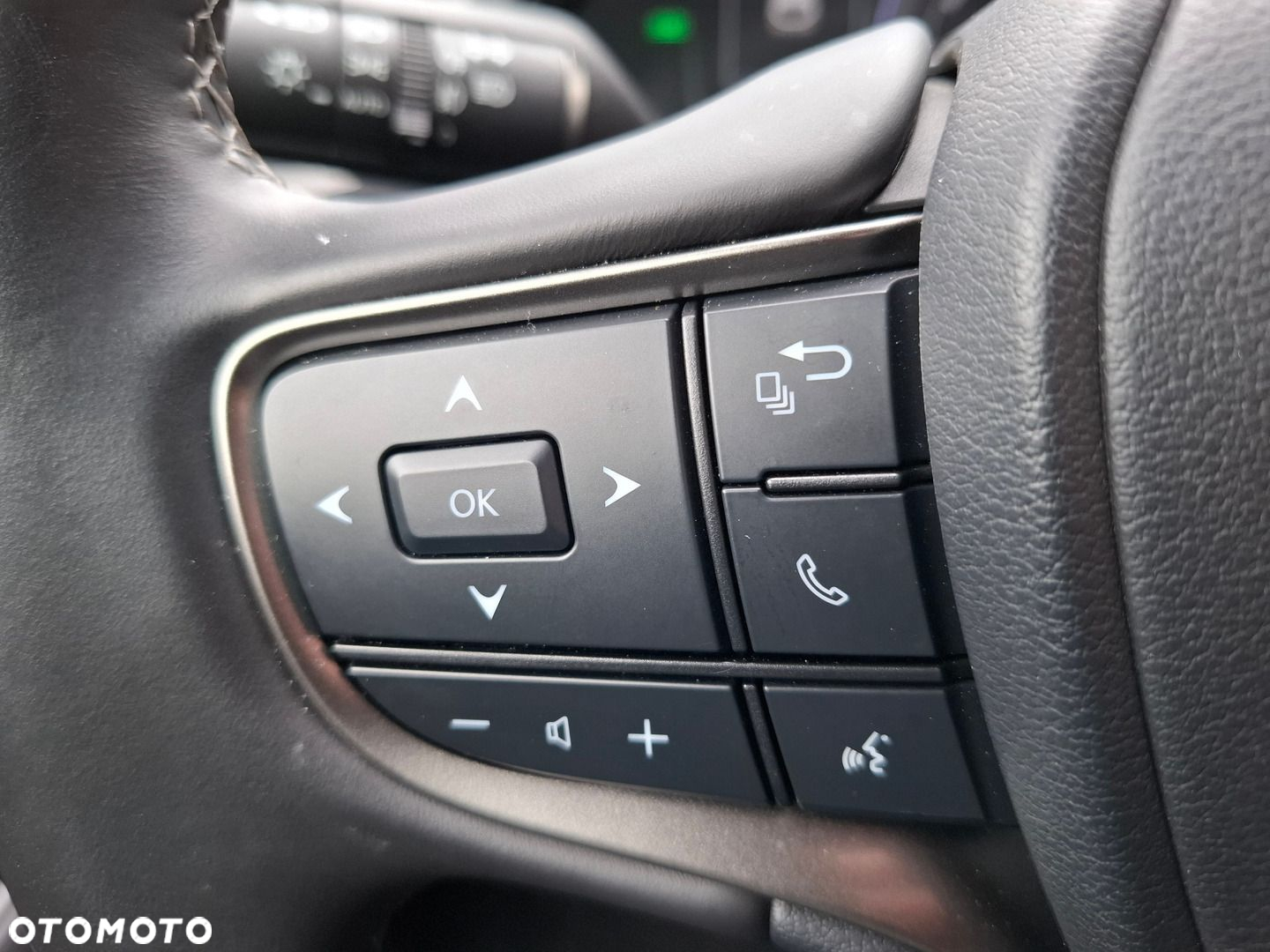 Lexus UX 250h GPF F Impression 2WD - 34