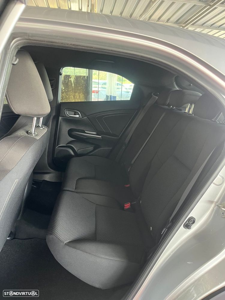 Honda Civic 1.6 i-DTEC Sport Connect Navi - 26