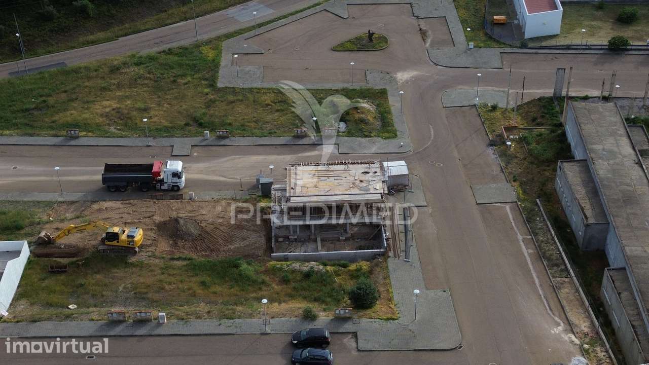 Terreno Urbano de 200,20 m2 - Grande imagem: 3/5