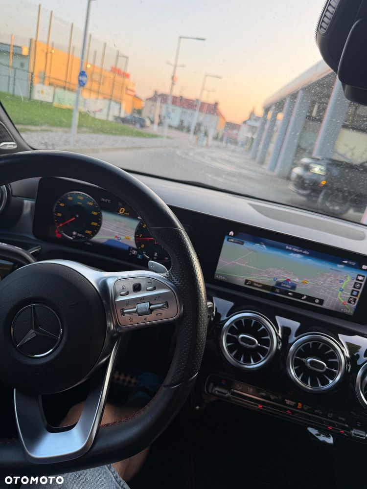 Mercedes-Benz CLA 220 AMG Line 7G-DCT - 7