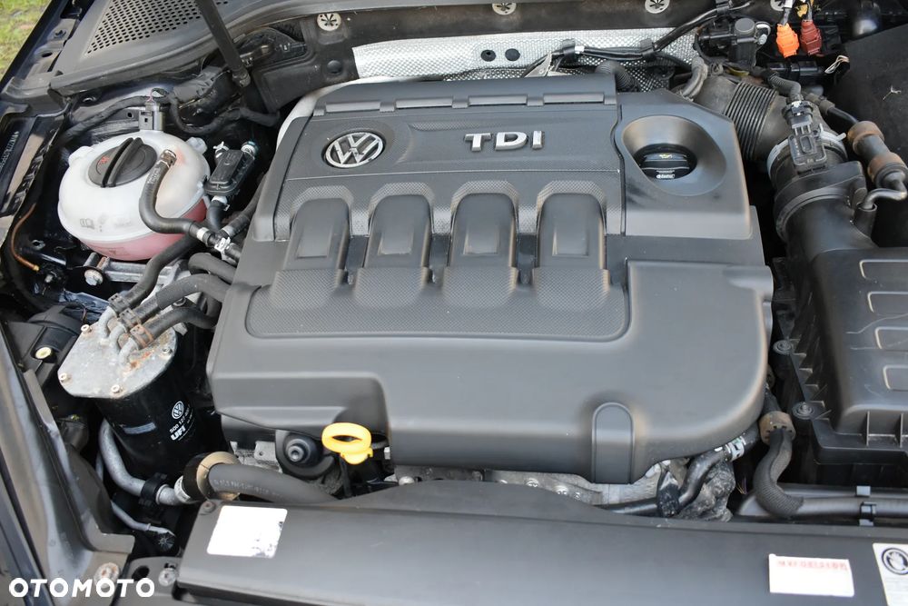 Volkswagen Golf Variant 1.6 TDI BlueMotion Technology Comfortline - 8