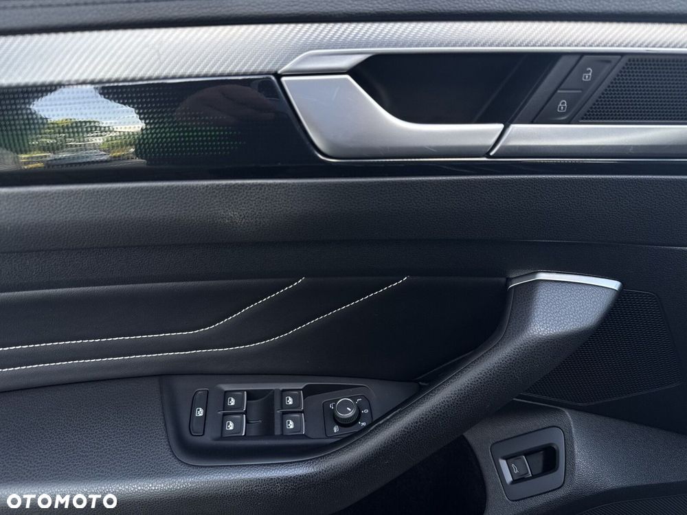 Volkswagen Arteon 2.0 TDI R-Line DSG - 19