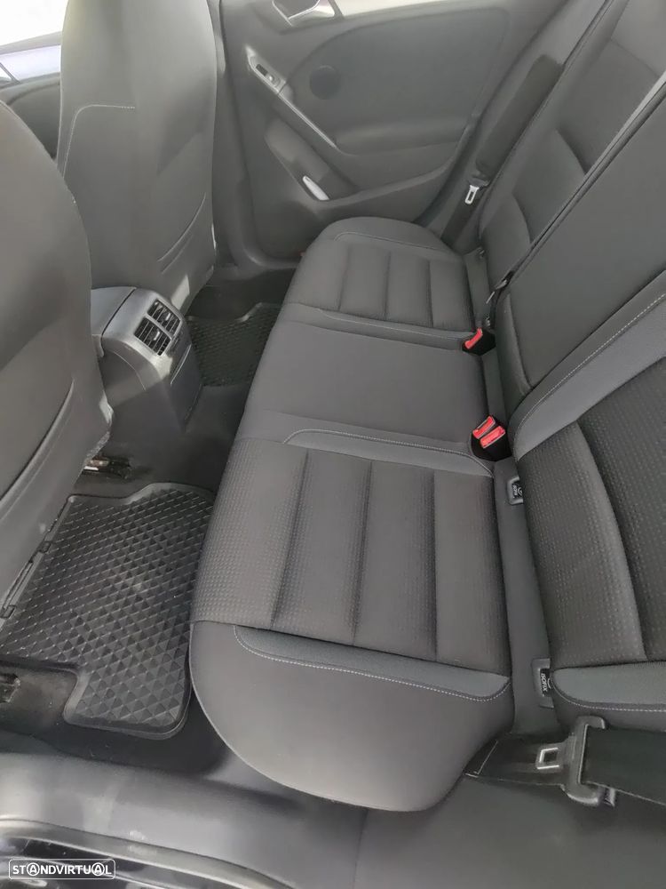 VW Golf 1.6 TDi Edition - 6