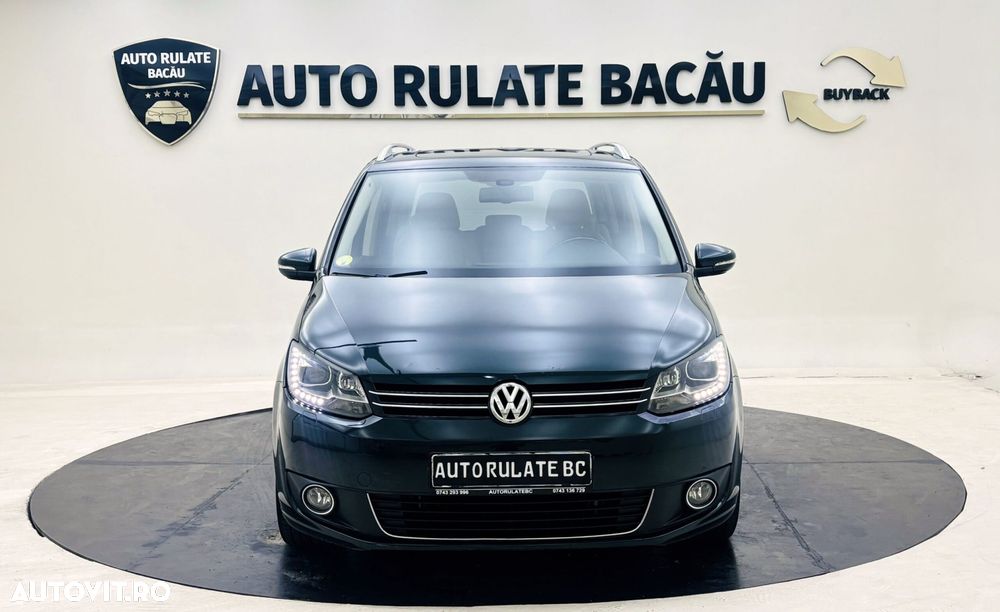 Volkswagen Touran - 10