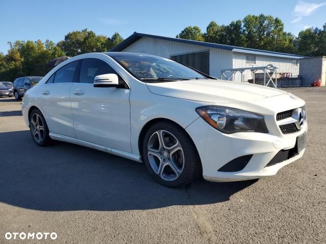 Mercedes-Benz CLA 250 4-Matic - 5