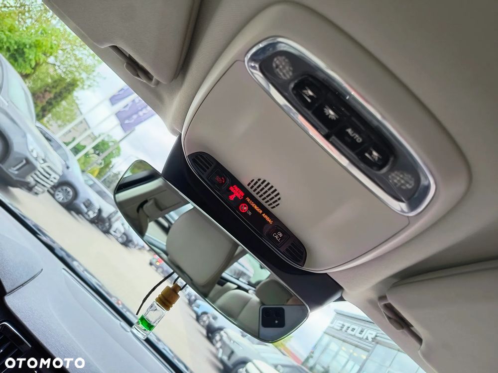 Volvo V90 D4 Momentum Pro - 20
