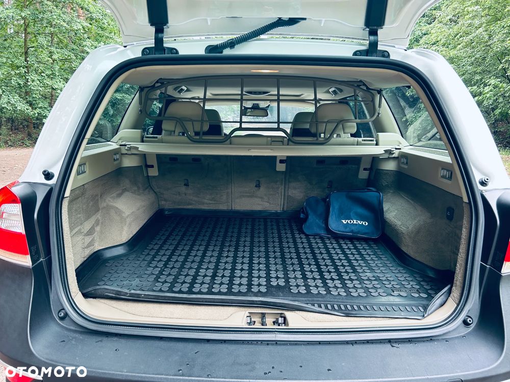 Volvo XC 70 D5 AWD Summum - 12