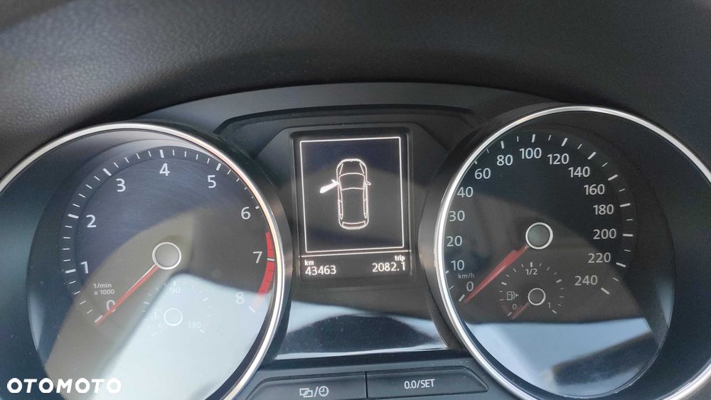 Volkswagen Polo - 4