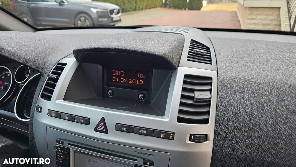 Opel Zafira 1.8 Easytronic Family Plus - 10