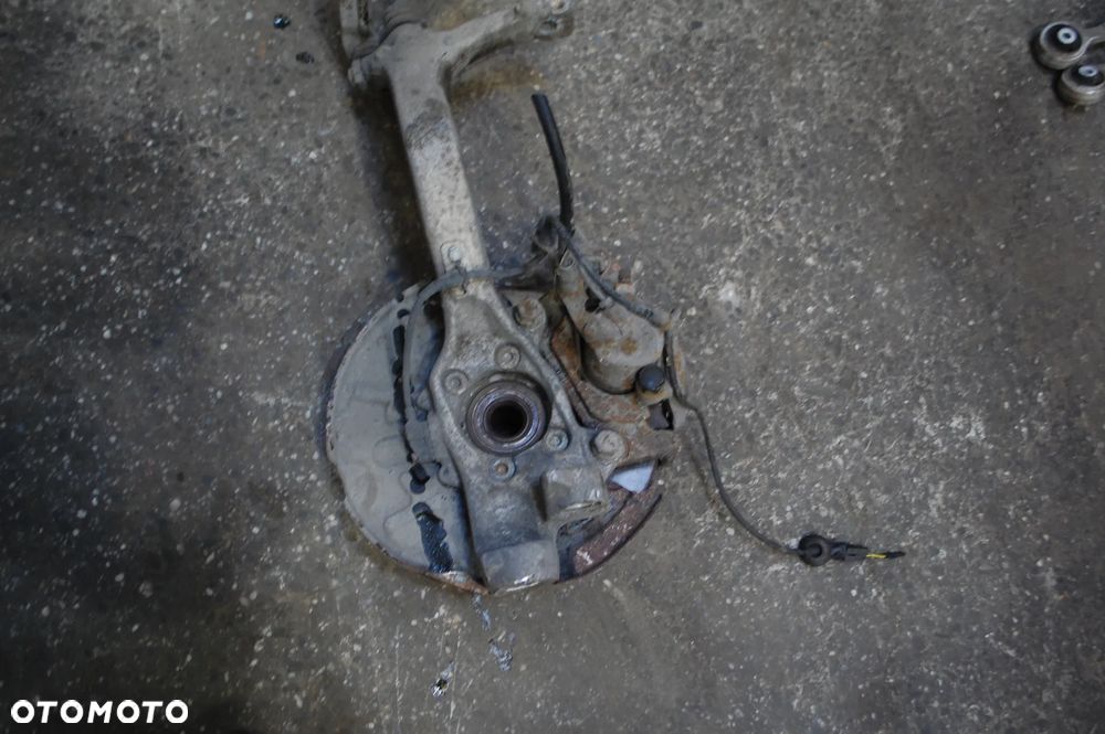 ZWROTNICA LEWY PRZÓD PRZEDNIA LEWA AUDI A4 B7 2.0 TDI 1.9 TDI - 1