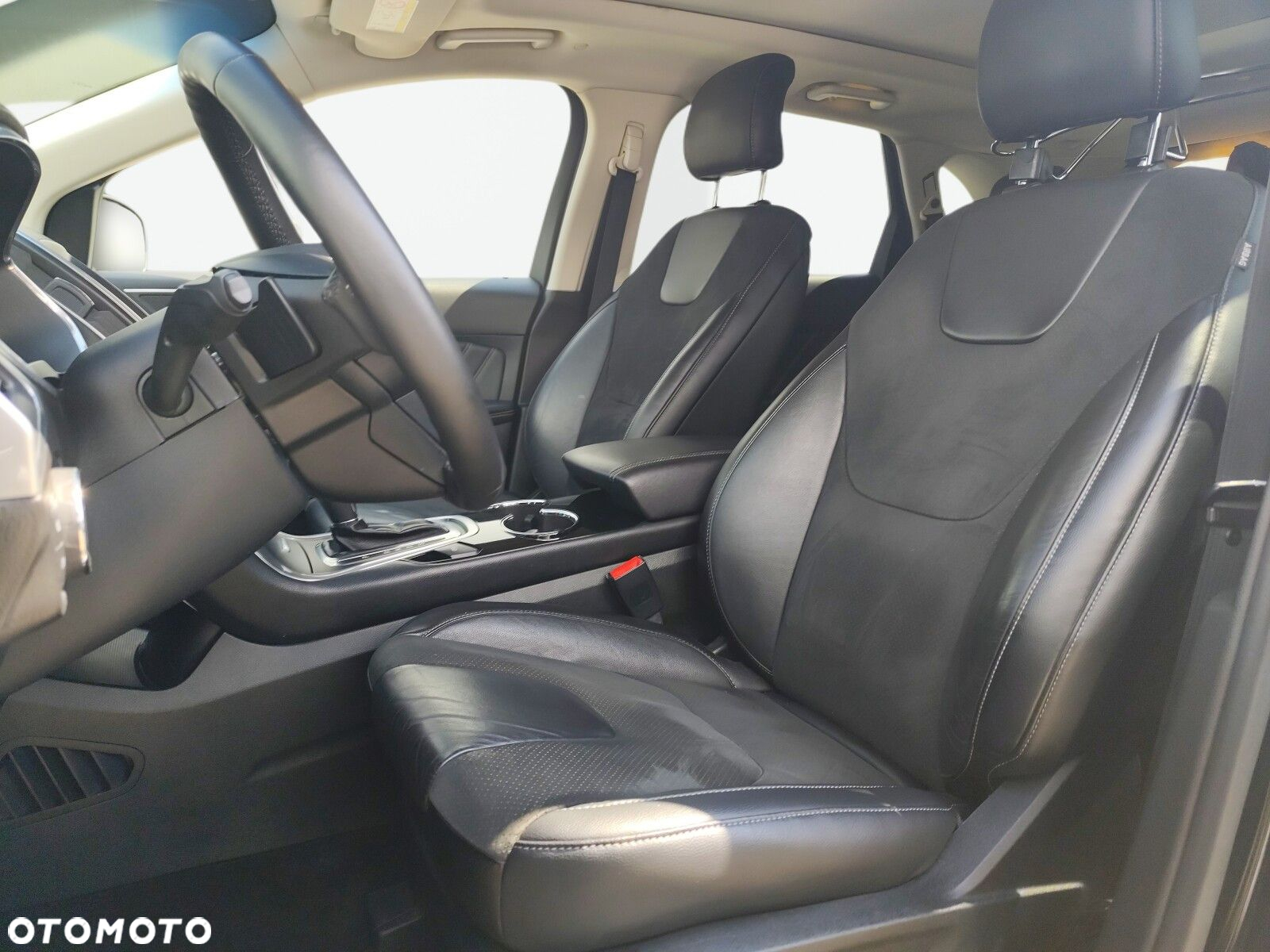Ford Edge - 10