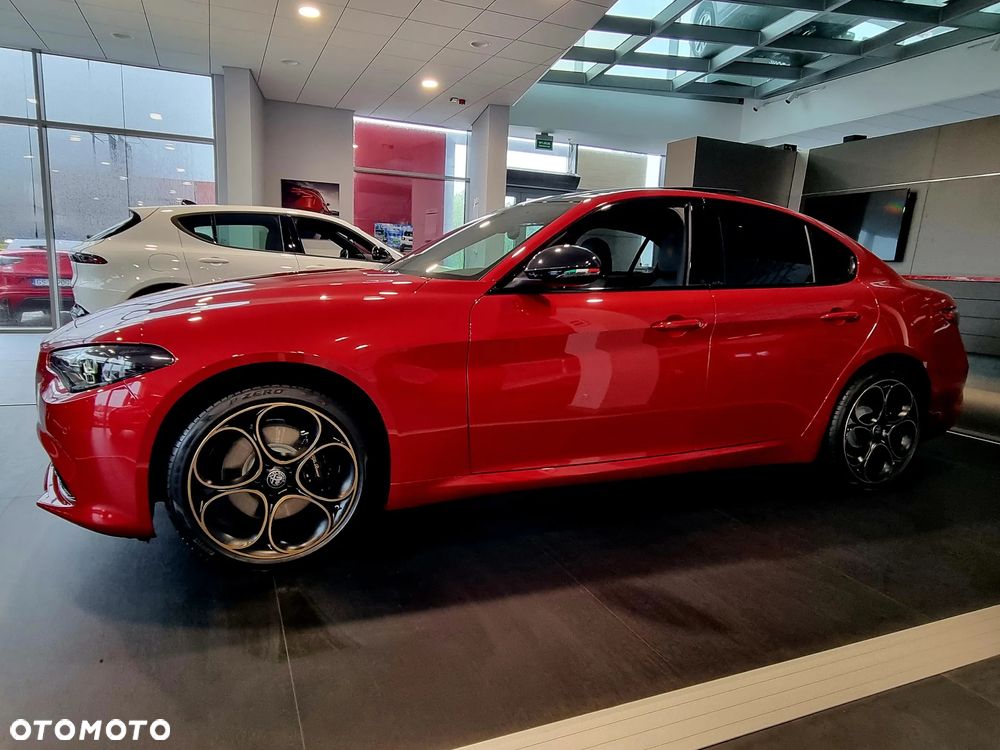 Alfa Romeo Giulia 2.0 Turbo Intensa Q4 - 6