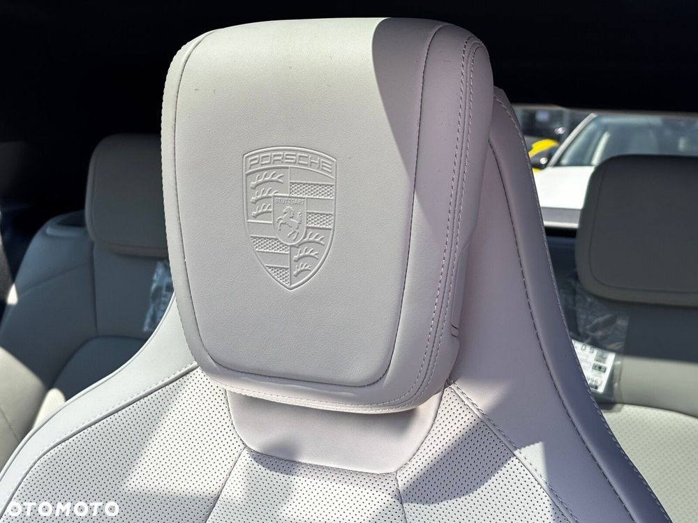 Porsche Macan - 29
