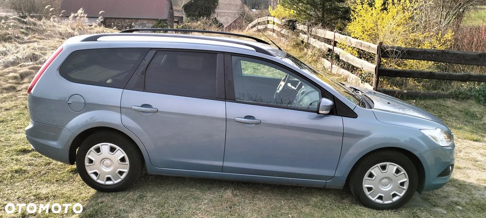 Ford Focus 1.6 16V Trend - 28