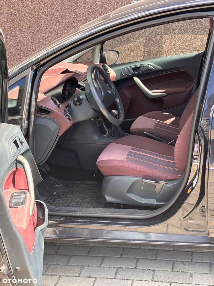 Ford Fiesta 1.25 Ambiente EU5 - 12