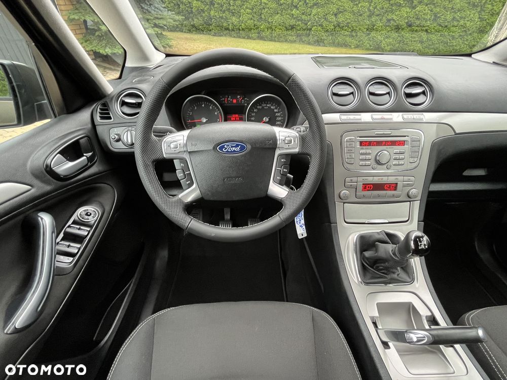 Ford Galaxy 2.0 Champions Edition - 22